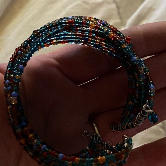 Gorgeous Multicolored Glass Bead Bracelet - Picture 7 of 8
